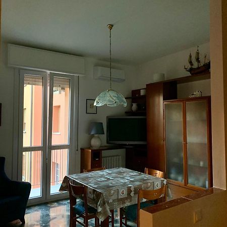 Comfortable Apartament 2 Bedroom Suitable 2-5 Pax Bologna Exteriör bild
